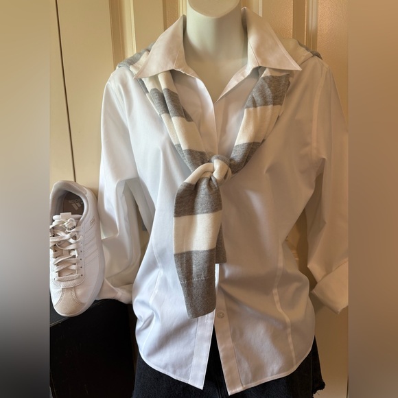 White Button-Up blouse, non iron, size 16p - Picture 1 of 6